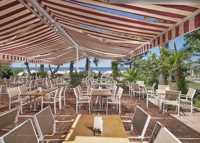 Seaden Corolla Hotel Side