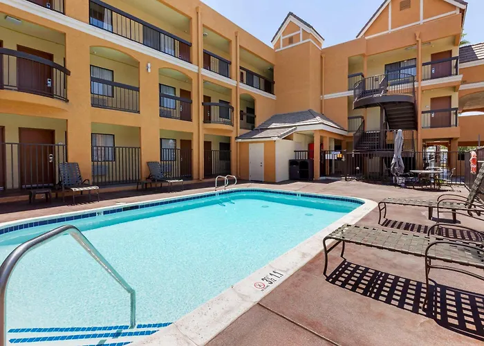 Quality Inn & Suites Westminster Seal Beach