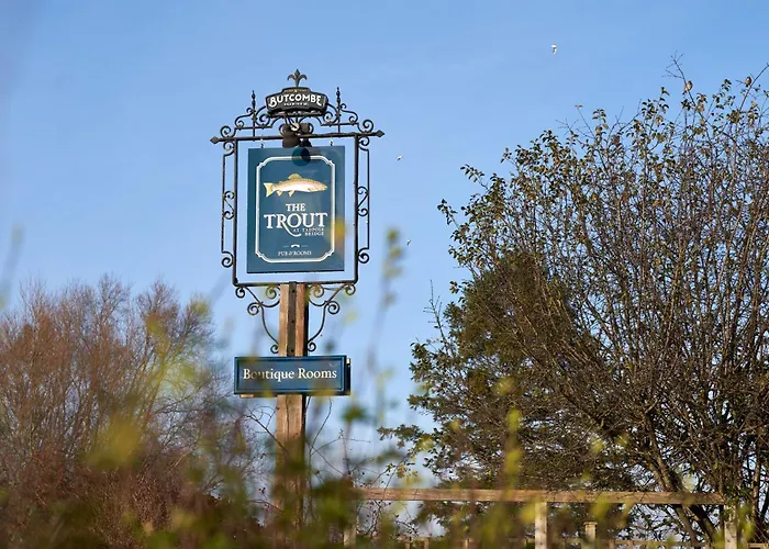 The Trout At Tadpole Bridge Hotel Faringdon