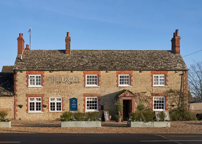 The Trout At Tadpole Bridge Hotel Faringdon