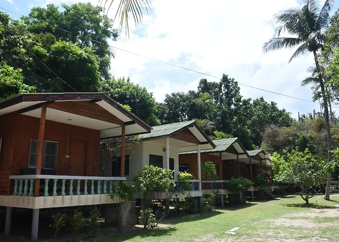 Blue Lotus Resort Ban Tai
