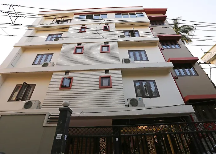 Super Capital O Niharika Guest House Guwahati