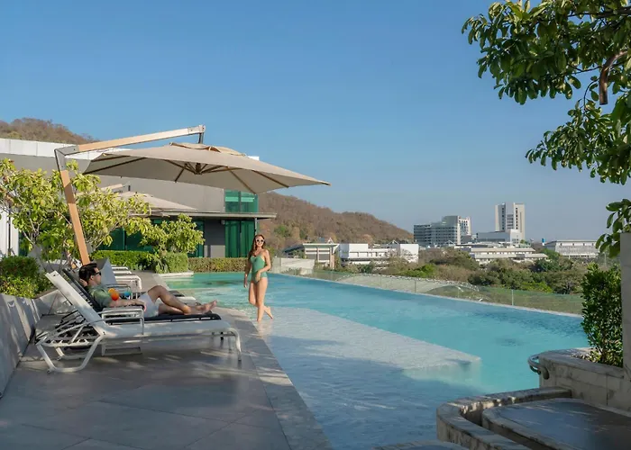 Holiday Inn & Suites Siracha Laemchabang By Ihg Si Racha