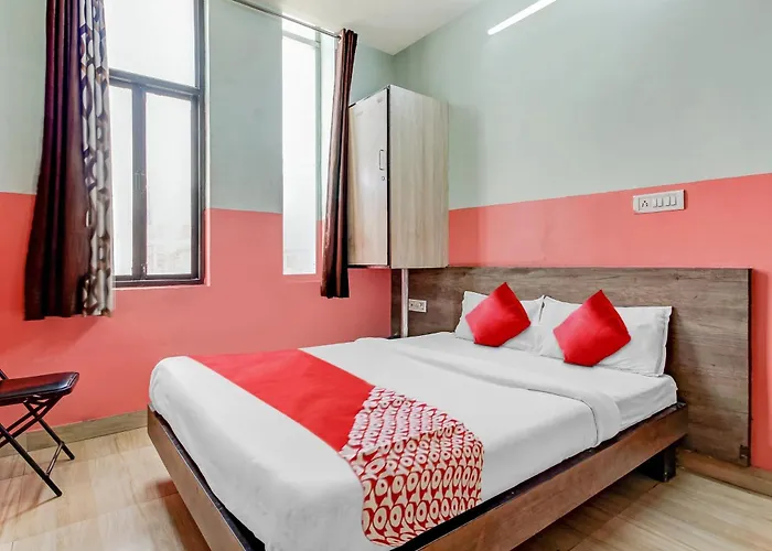 Hotel O Rajwada Inn Jaipur