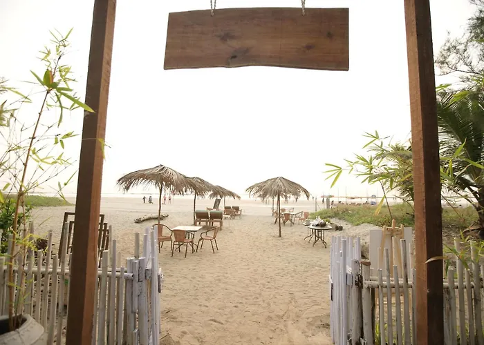 Pause By The Sea Hotel Morjim