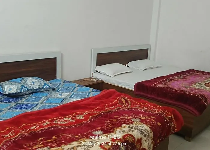 Geeta Dham Hotel Vrindavan