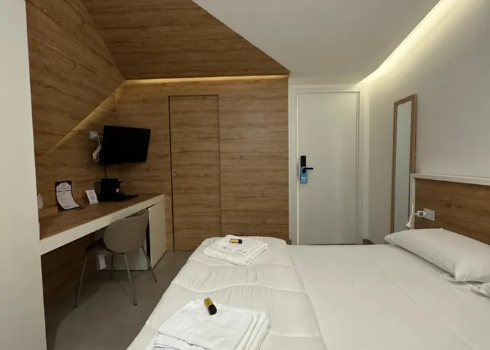 Space Tower Rooms Nápoles
