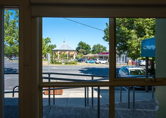 American Hotel Creswick