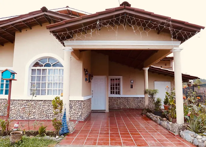 La Casita de Elenita - Apartamento Bajo Bajo Boquete