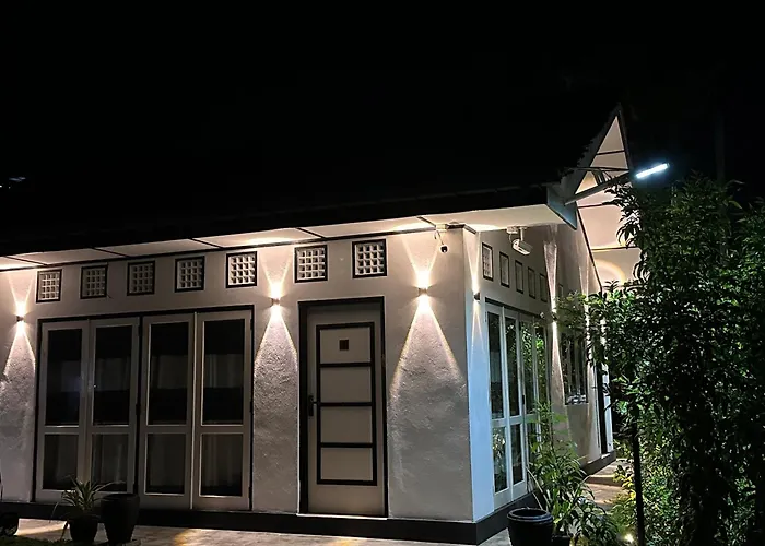Sunny Surf Villa Weligama