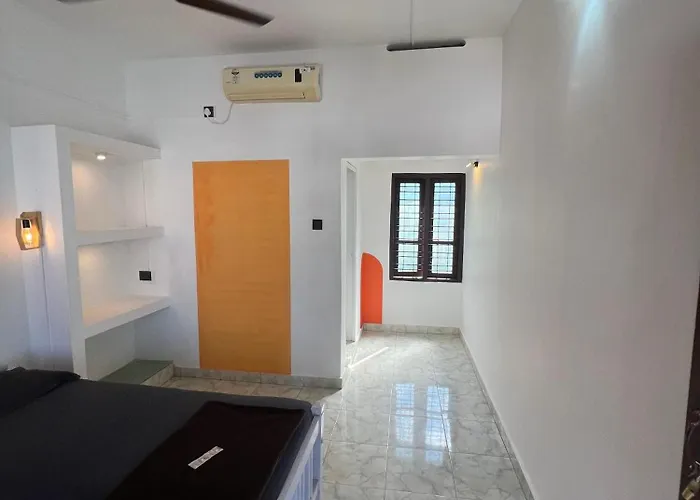 Happy Land Hotel Varkala