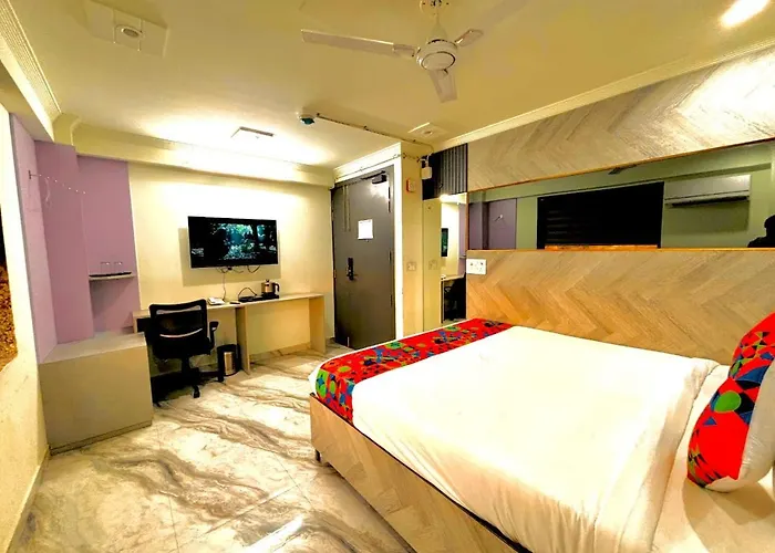 Collection I Hotel Nr Yashobhoomi New Delhi