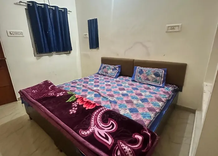 Khatu Shyam Guest House Ayodhya