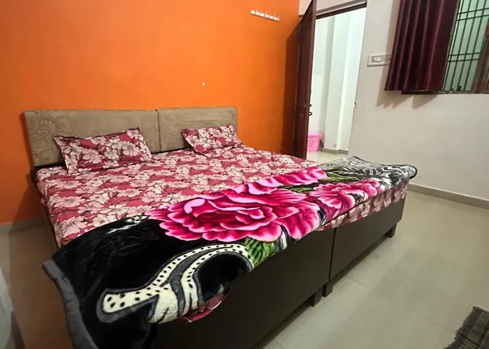Khatu Shyam Guest House Ayodhya