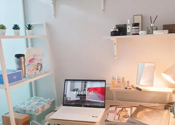 Female Only, Stay Parc Seoul
