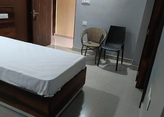 Hotel Pond View Patna 