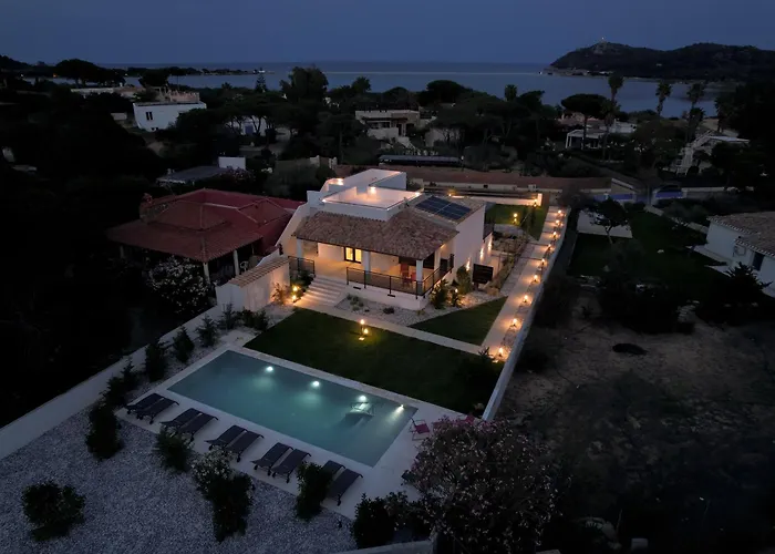 Domus Delfino Aparthotel Villasimius