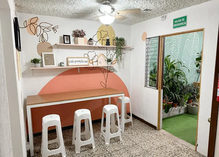 Bed and Breakfast Casa 46 - Escalon San Salvador