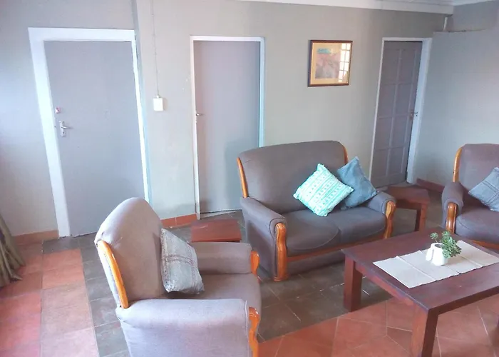Oceanic Flashpackers Accommodation East London