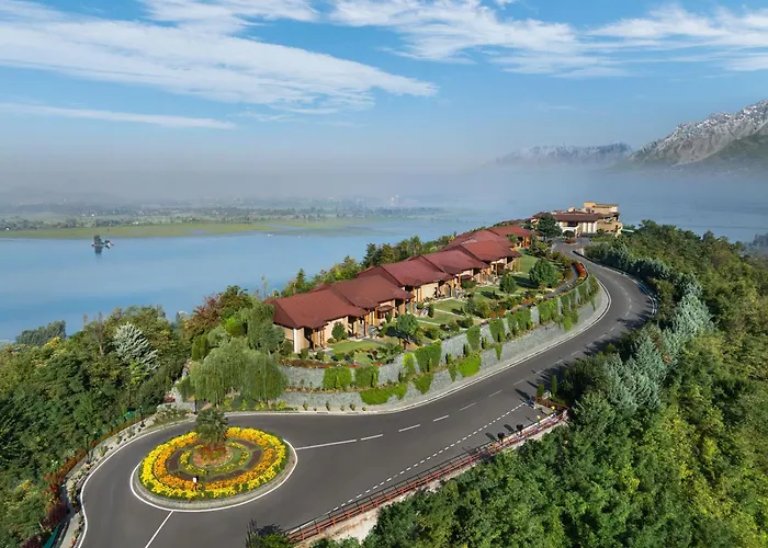Taj Dal View Srinagar Hotel