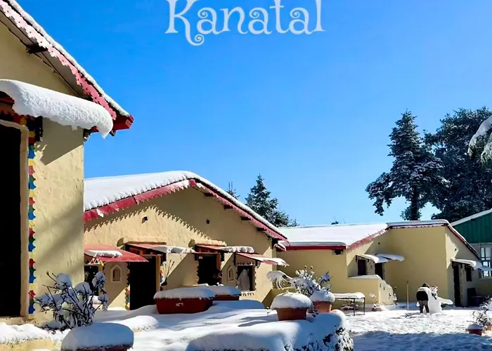 Kana Mud An Ethnic Village Resort - Beautiful View Of Gangotri Mountains Kanatal