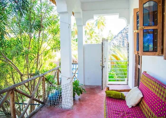 Pamoja Beach Stays Hotel In Jambiani