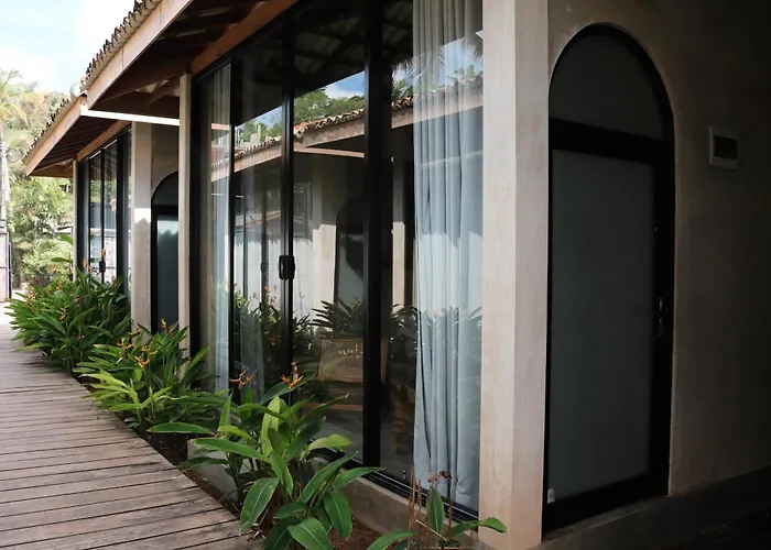 Hotel Swell Shacks Matara