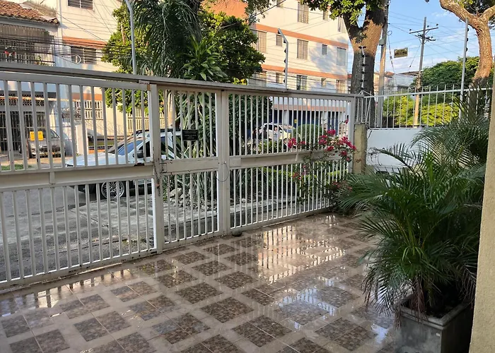 Hostal El Cedro Cali