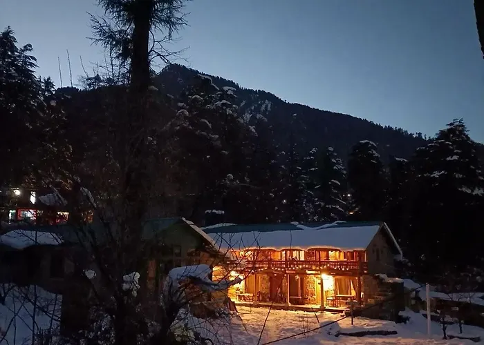 Mudhouse Old Manali Bed & Breakfast
