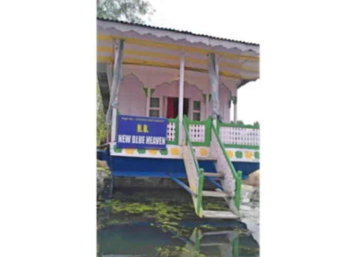 Blue Heaven House Boat, Near Pari Mahal, Srinagar Hotel