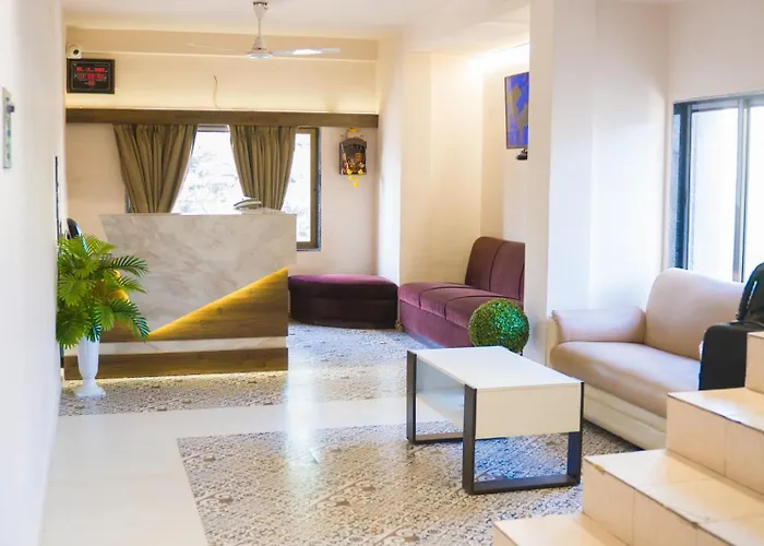 Hotel Ten Vapi