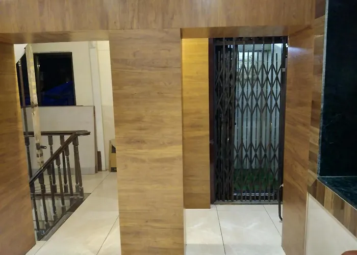 Rk Hotel-Near Grant Road Railway Station Mumbai