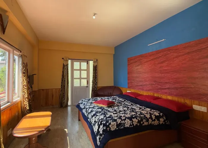 Arul Kumaran Hotel Kodaikanal