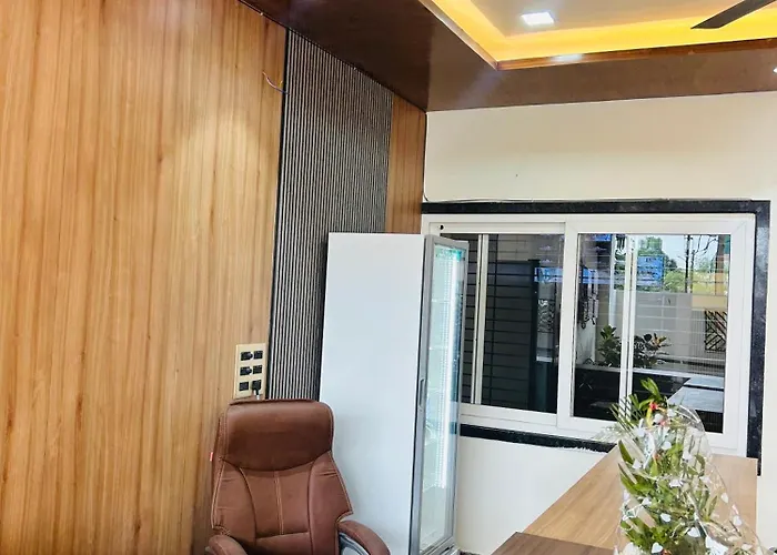 Hotel Green Crystal Raipur 