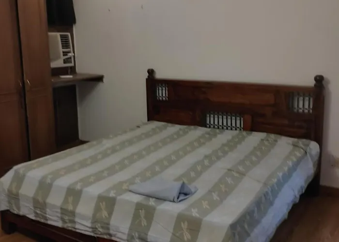 The Corporate Plaza Bed & Breakfast New Delhi