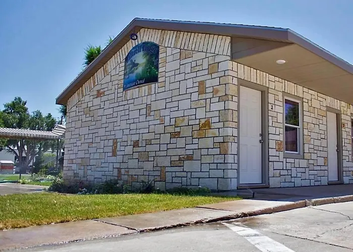 Baltzell Lodge Great Bend