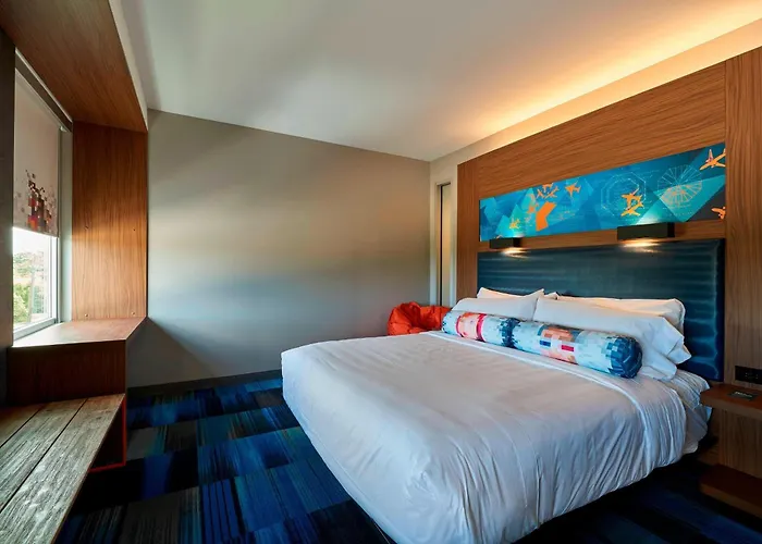 Aloft Cleveland Airport Hotel North Olmsted