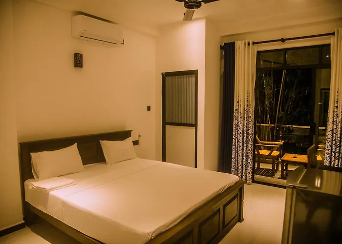 Mirissa Breeze Hotel