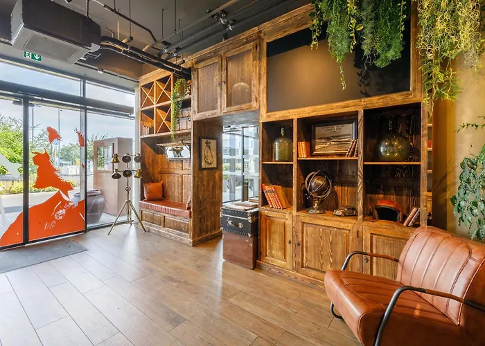 B&B Hotel Clermont-Ferrand A71-A75 La Meridienne