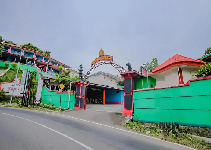 Spot On 90100 Hotel Kediri Bandungan Semarang