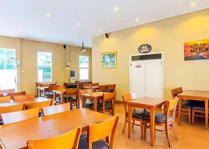 U Village Hotel And Villa Bandung
