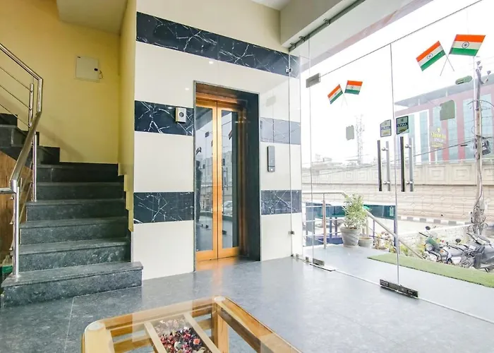 Hotel Rd Zirakpur