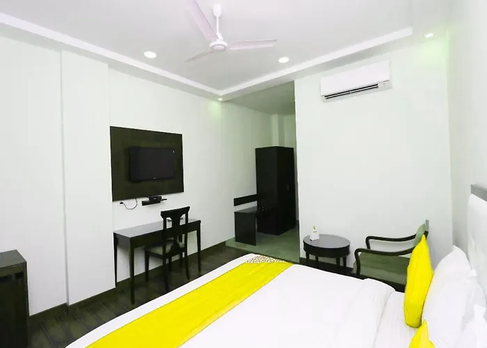 Hotel Avasa Inn Lucknow