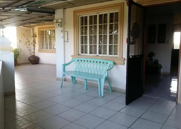 Bridgeview Hotel Laoag