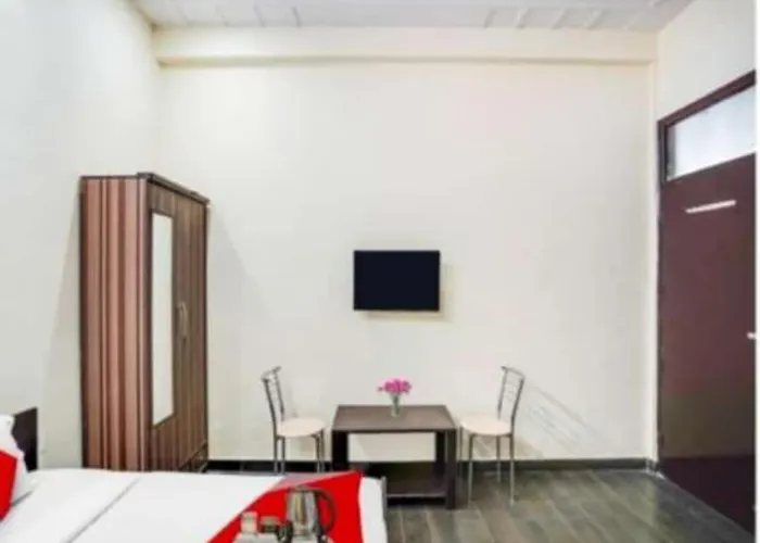 Play Ansal Golf Link 1 - Couple Friendly Hotel Greater Noida