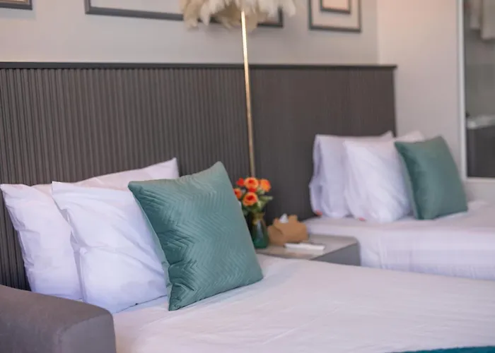 Best Time Pool Suites, Phuket Chalong