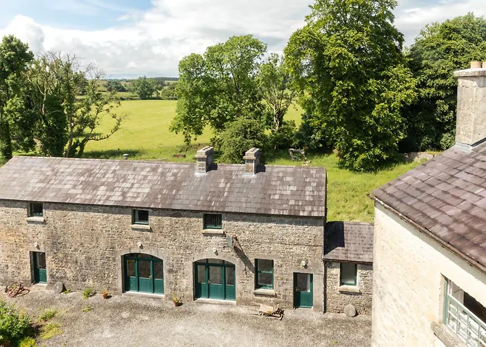 The Coach House At Ballinderry Park Ballinasloe