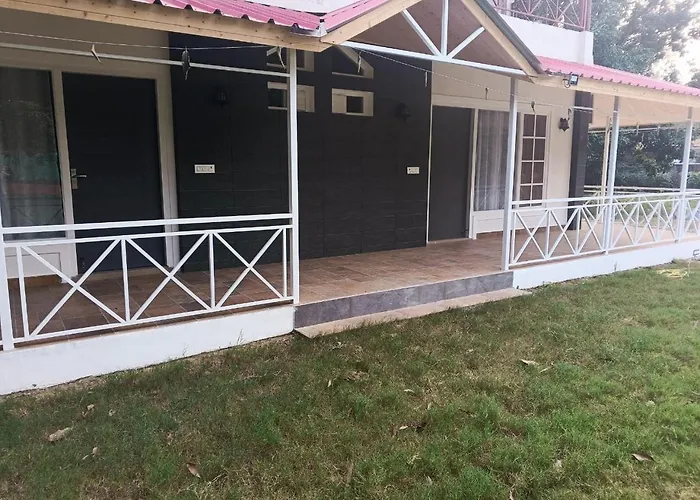 Red Roof Inn Ramnagar 