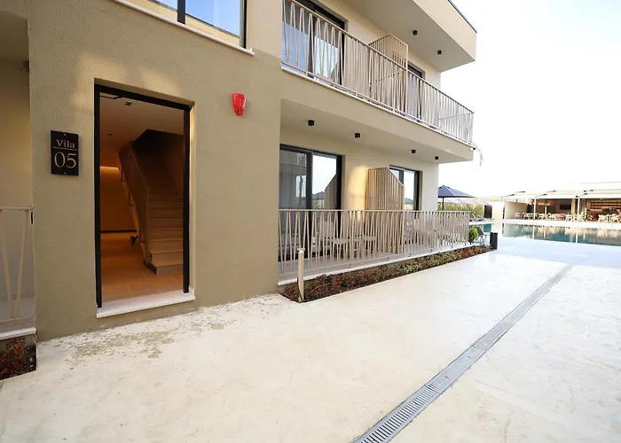 Amber Village Spille