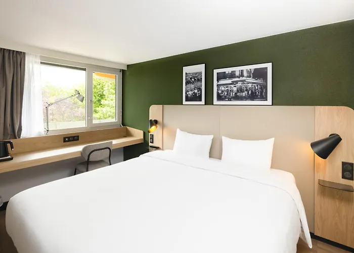 Hotel Campanile Les Ulis - Courtaboeuf